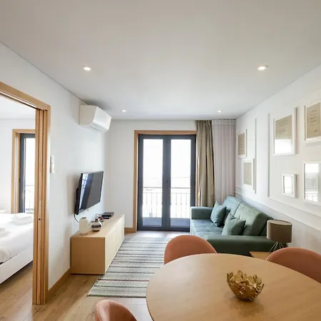 Charming Camoes By Hosts Apartament Porto