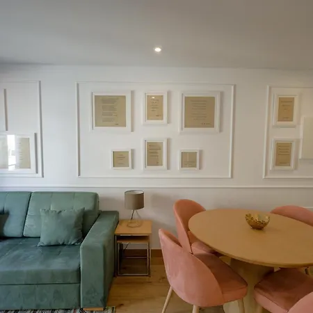 Charming Camoes By Hosts Apartament