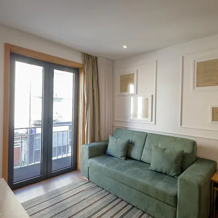 Charming Camoes By Hosts Porto